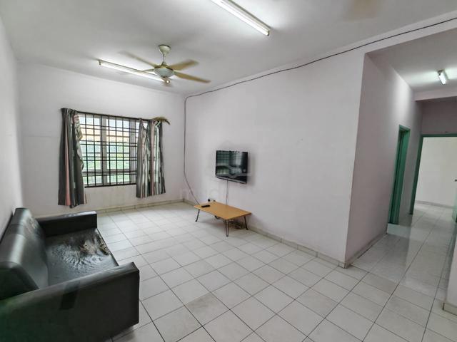 Idaman Senibong Apartment 1