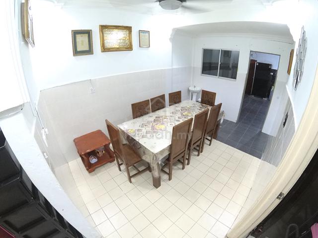 [BOOKING RM1K_FREEHOLD RENOVATED] Double Storey Desa Puteri Rawang 4