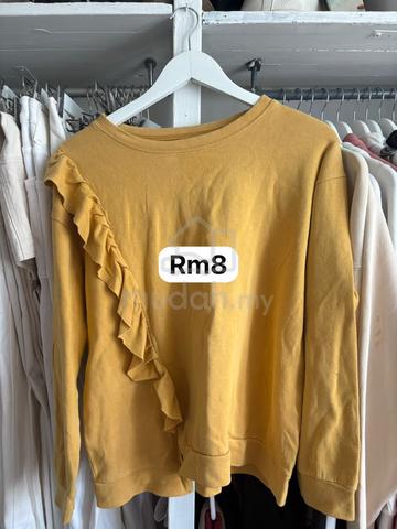 pakaian preloved Perempuan - photo 2 of 6