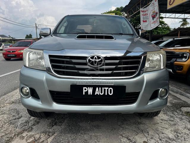 Toyota HILUX 2.5(A)VIGO D/C G VNT 4spd 4X4 pickups - 3