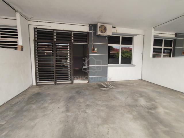 House for rent - Perumahan Tiram Perdana, Kuantan 1
