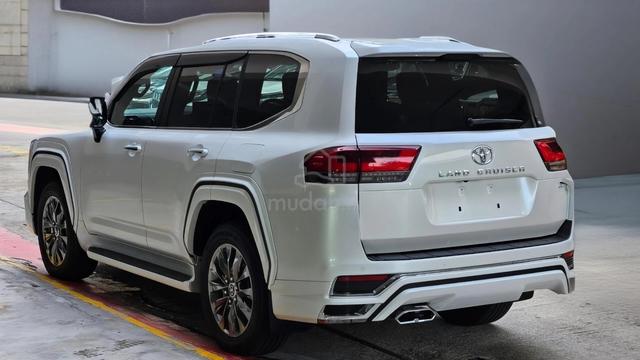 2023 Toyota LAND CRUISER LC300 ZX – JAPAN IMPORT - 5