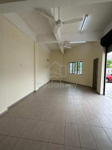 For Rent Warehouse Kampung Cempaka, Jalan PUJ, Petaling Jaya 1