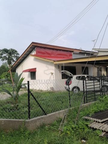 Rumah Teres Taman Desa Johan Lubok Jong untuk disewa 1