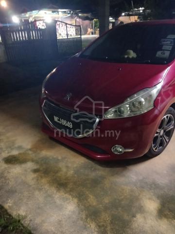 2013 Peugeot 208 1.6 VTI ALLURE (A) - 2