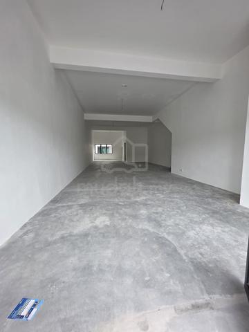 Ground Floor Shoplot Eco Majestic [New 2sty shoplot] Next to highway 1