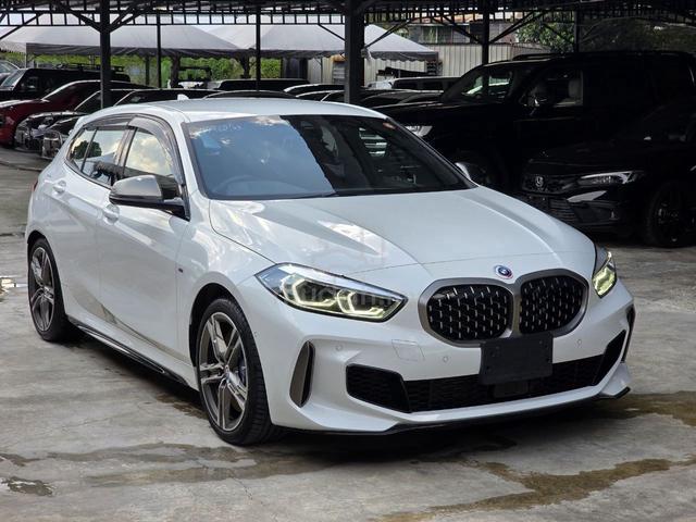 PERFECT Bmw M135i MSPORT xDRIVE 4WD HB 2.0 LOWMIL - 1