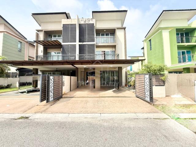CHEAPEST+LOW DENSITY 3-Storey Semi Detach Tropika Putra, Sungai Buloh 1