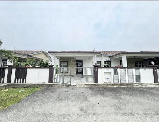 Cheapest Unit 1 Storey Semi D Taman Bentara Telok Panglima Garang 1