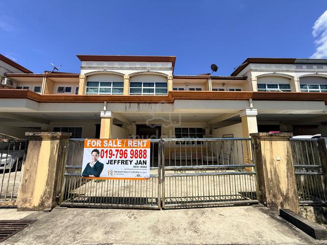 Taman Sri Moyan Double Storey Intermediate House Batu Kawa 1