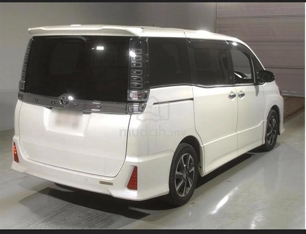 2021 Toyota VOXY 2.0 ZS KIRAMEKI III (A) OFFER 21 - 2