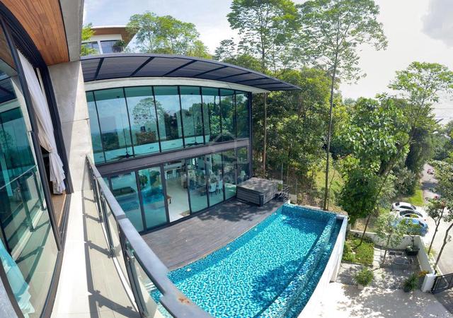 3 Storey Bungalow Kayangan Heights, Shah Alam 1