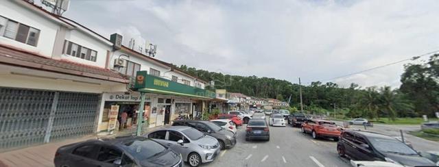 Sale: 2 Storey Shop Lot @ Fasa 8, Sri Gombak [Facing Road] 1