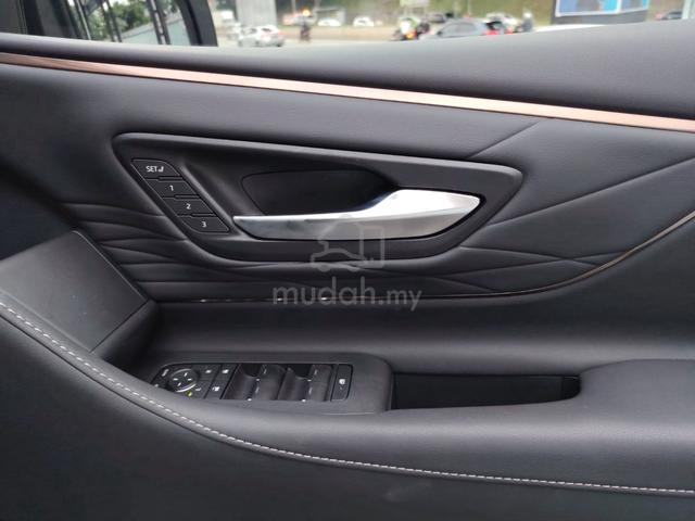 2023 Toyota Alphard 2.5 Z Moon Roof 6,000km 5A - 5