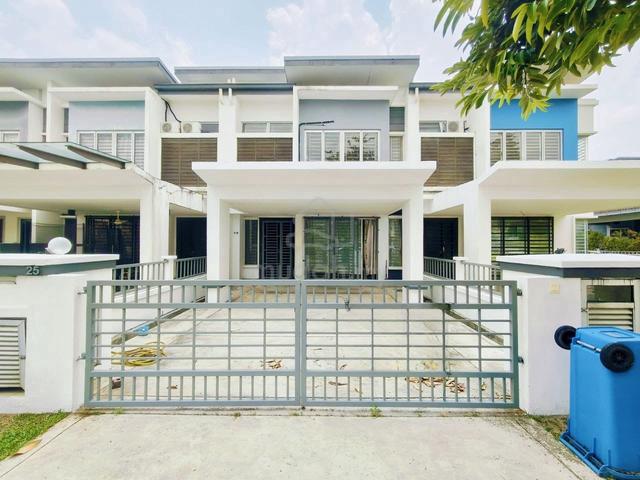 Double Storey Terrace Viola House Alam Impian 1