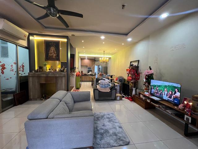 [[RENOVATED CHEAP]] 2.5 Storey Terrace House, Kota Emerald, Rawang 1