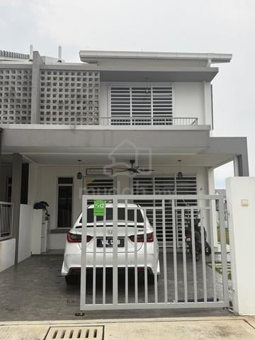 House for rent in Puncak Alam 1