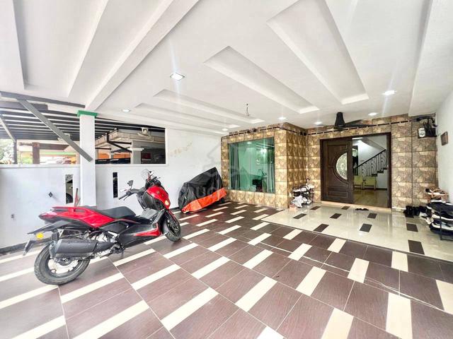 FULLY RENOVATED❗❗ Double Storey Terrace Taman Ttdi Jaya Shah Alam 1