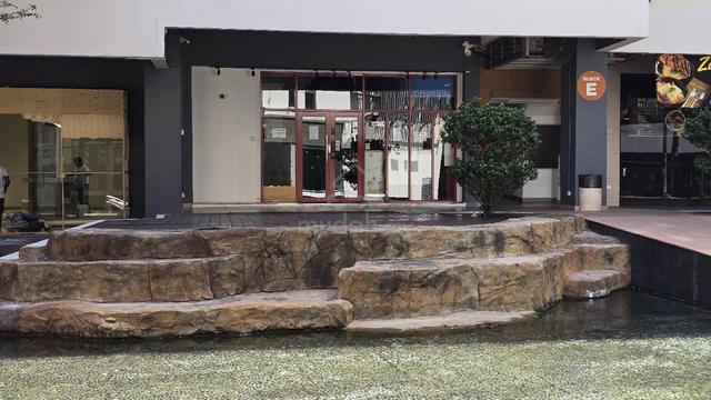 Puchong Setia Walk Grd Flr Office/Business Beautiful Front View  1