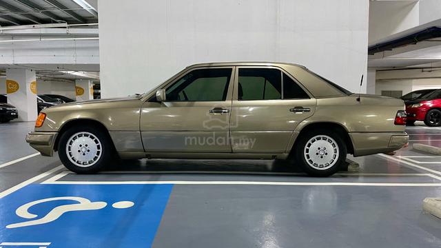 1995 Mercedes Benz 260E 2.6 (A) - 3