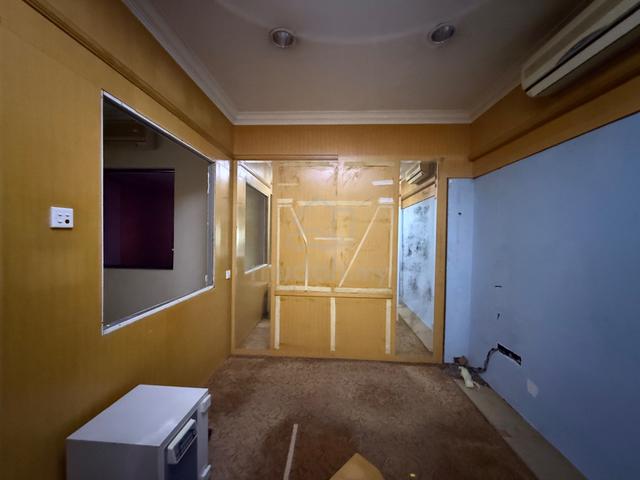 Taman Perling @ JB Double Storey Big Corner Shoplot Fully Renovation 4