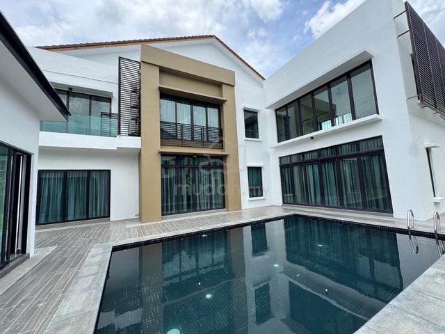 East Ledang 2 storey Pool villa Bungalow house For Rent 1