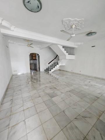Master and medium room Bayan Lepas near Airport 1