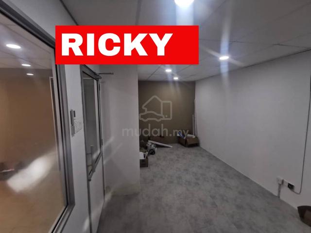 Shop Rent at Southbay Plaza First Floor Big Unit Premier Location 1