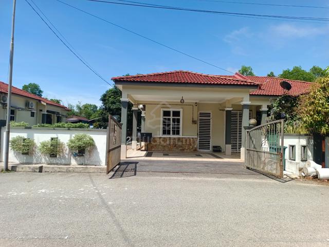 SWIMMING POOL FULLY FURNISHED SemiD Taman Cherating Damai 1 Kuantan 1