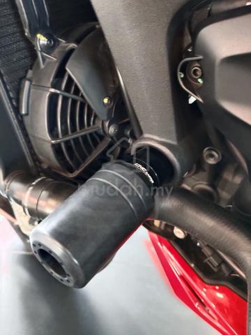Ducati Monster 937 - photo 4 of 12