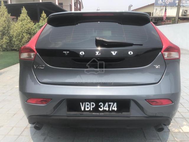 2018 Volvo V40 2.0 T4 (A) DRIVE-E FACELIFT - 4