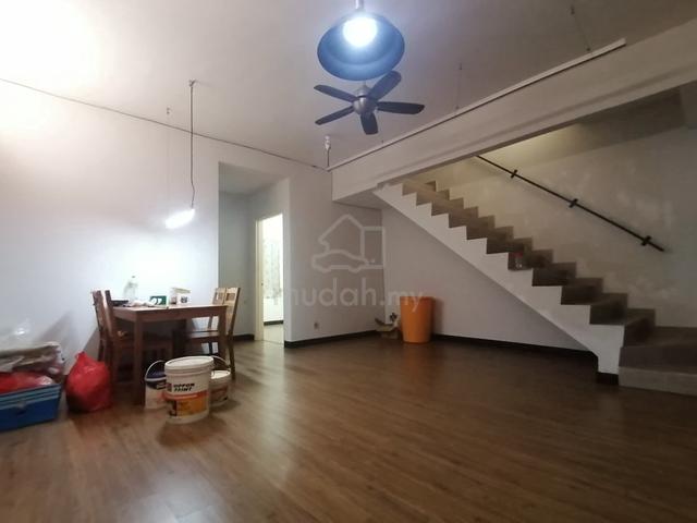 Renovated 2 Storey Terrace at Puchong Utama PU 12 1