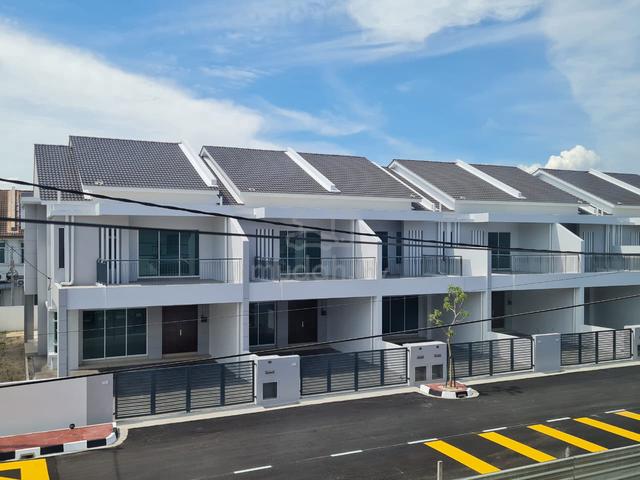 Freehold 2-Storey Super Link House |Kepala Batas 1