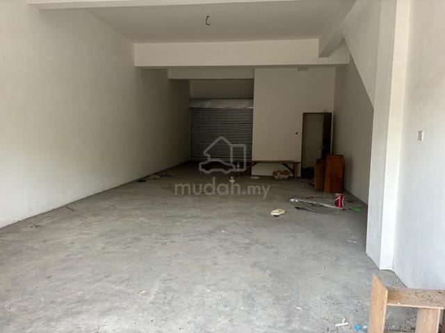 6 Units of 4-Storey Shops at Central World, Jalan Pending For Sale 4