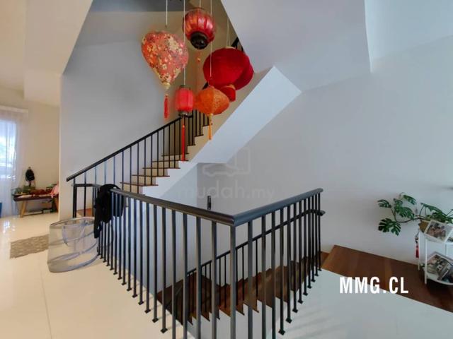 Setia Alam Duta Villa 3.5 Storey Superlink House with gated guarded 1