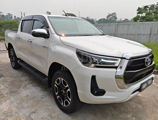 2023 Toyota Hilux 2.4 V Newfacelift 4x4 6-speed - 1