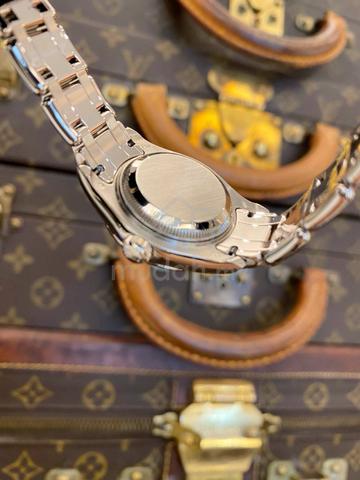 Carousel Image