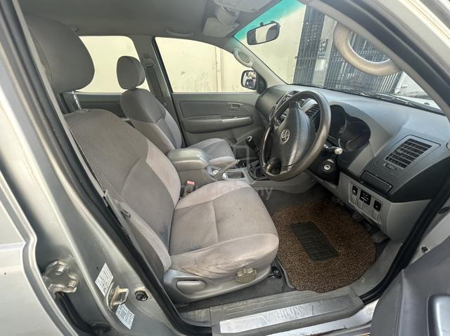 2011 Toyota HILUX 2.5 G MY05 KUN25R FACELIFT II - 5