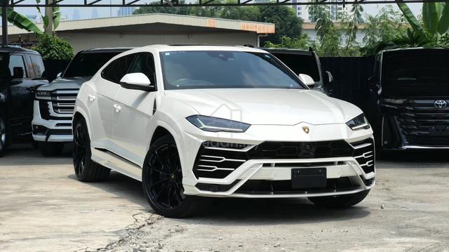 2022 Lamborghini URUS 4.0 (A) - 1
