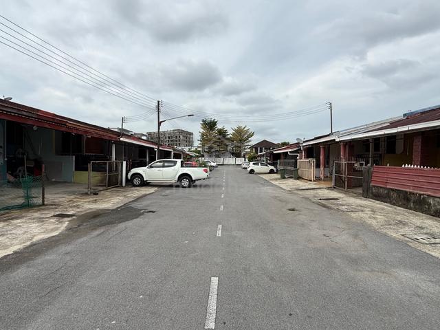 100 % LON, Rpr Batu Kawa Single Storey Terrace Corner 1