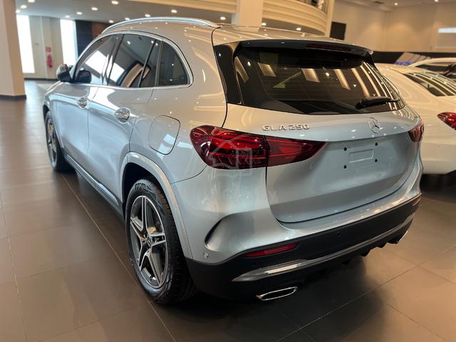 *REBATE 30K**2025 Mercedes Benz GLA 250 AMG - 3
