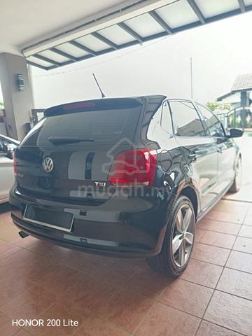 Volkswagen POLO Sport 1.2 TSI (CBU) 2012 in Black - 4