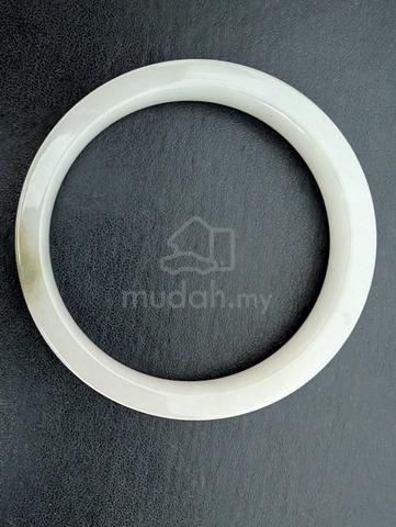 Myanmar Jade Bangle (缅甸A货手镯） - photo 3 of 3