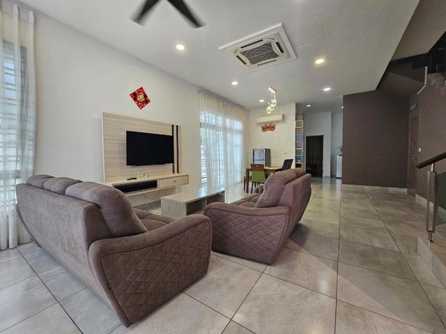 Seti Austin/ Double Storey Semi D/ Full Furnish/ Renovated/ JB Area 1