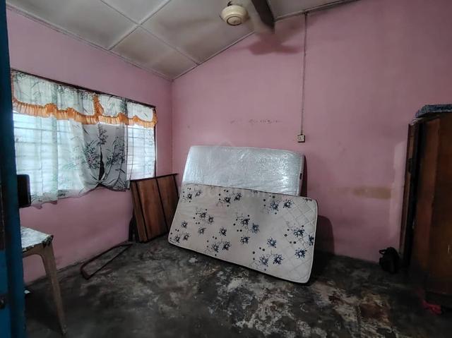 Sungai Siput cheaper sale single storey house 2