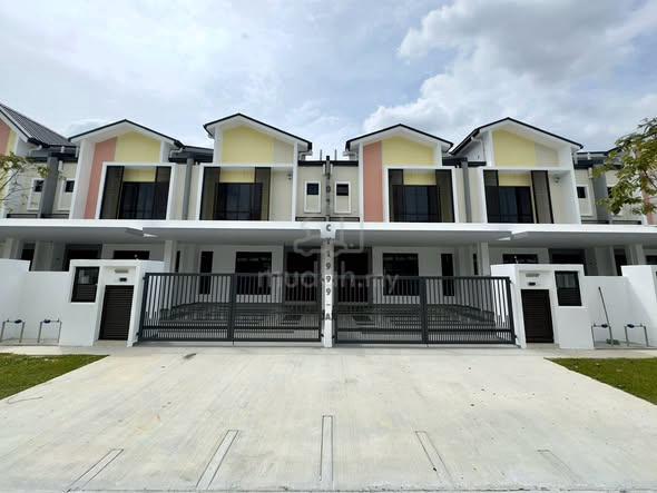 BRAND NEW Setia Alam Musika Homes 2 Storey House 22x75 4R4B Open Yard 1