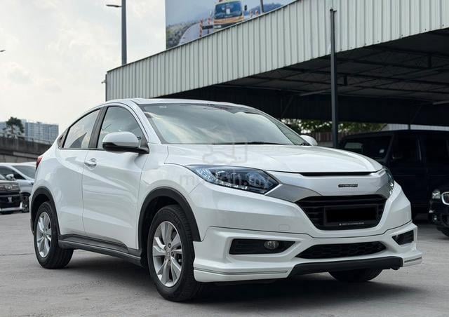 2015 Honda HR-V 1.8 V Keyless Push Start VTEC - 1