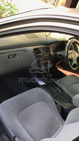2003 Honda ACCORD 2.0 VTi (A) - 3