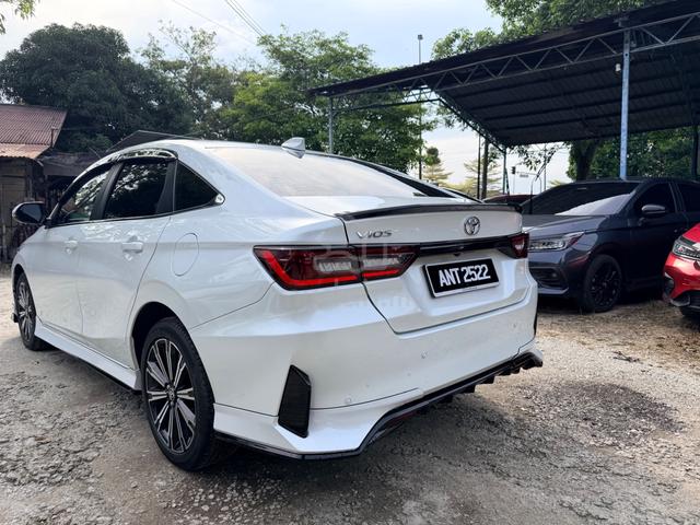 Toyota VIOS 1.5 G 20k km (A)24 - 3