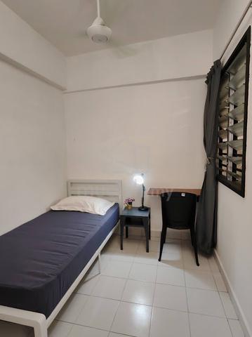 Fully Furnished Single Room for Rent @ Serdang Skyvillas, Seri Kembang 1